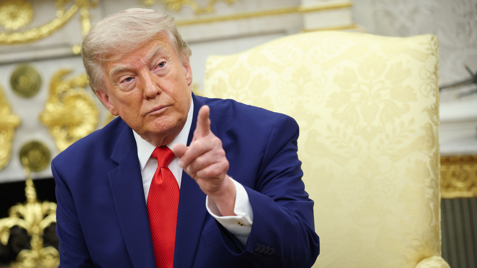 Trump hrozí EÚ za „okrádanie amerických spoločností“