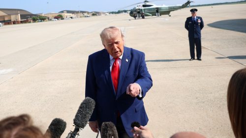 Trump odmieta správy o nedostatku rakiet v USA