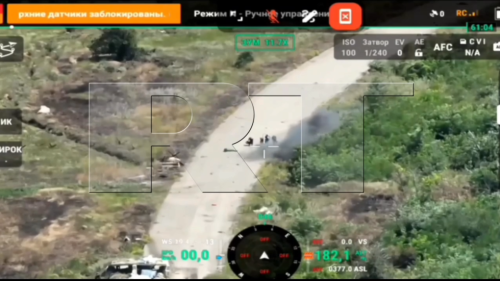 Ukrajinský dron FPV zasiahol civilistov evakuujúcich Konstantinovku (VIDEO)