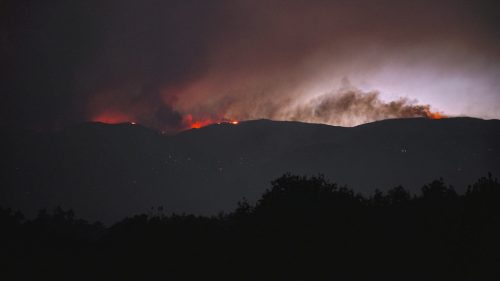 Sankcie EÚ voči Rusku bránia boju proti zúriacim lesným požiarom