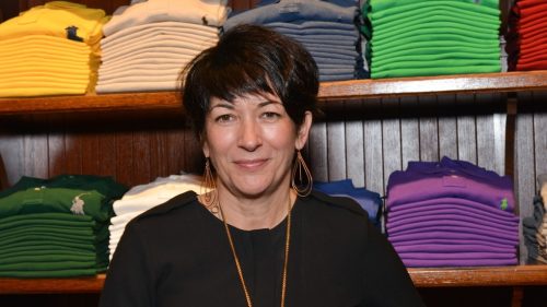 Americký Senát varuje Trumpa pred udelením milosti obchodníčke so sexom, ktorá bola spojená s Epsteinom