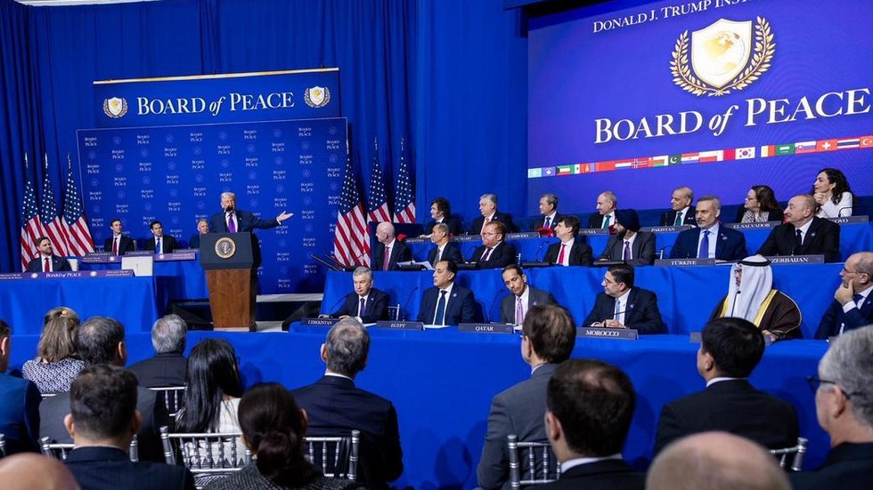 Trump tvrdí, že jeho Mierová rada dosiahla „historickú“ dohodu o Gaze Trump tvrdí, že jeho Mierová rada dosiahla „historickú“ dohodu o Gaze