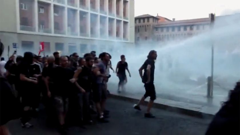 V Taliansku vypuklo násilie po tom, čo Maročana „zabili ako psa“ (VIDEO) V Taliansku vypuklo násilie po tom, čo Maročana „zabili ako psa“ (VIDEO)