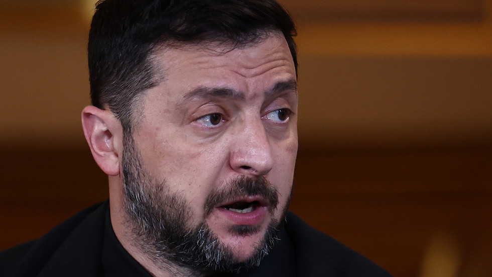 Zelensky nariadil ukrajinským veľvyslancom špehovať svojich hostiteľov (VIDEO) Zelensky nariadil ukrajinským veľvyslancom špehovať svojich hostiteľov (VIDEO)