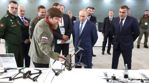 Majiteľ ruskej spoločnosti s vojenskými dronmi zranený pri výbuchu bomby v aute