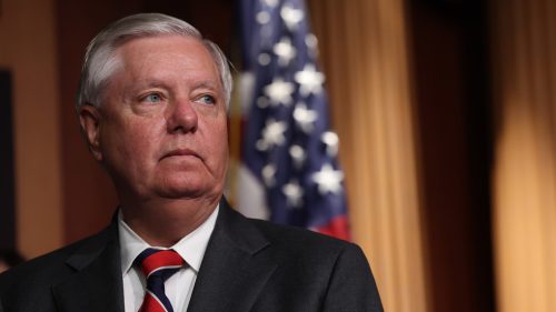 Americký Senát schválil návrh zákona Lindseyho Grahama o sankciách voči Rusku