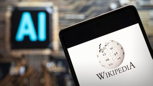 Wikipédia editovaná CIA sa stala nástrojom propagandy, tvrdí spoluzakladateľ