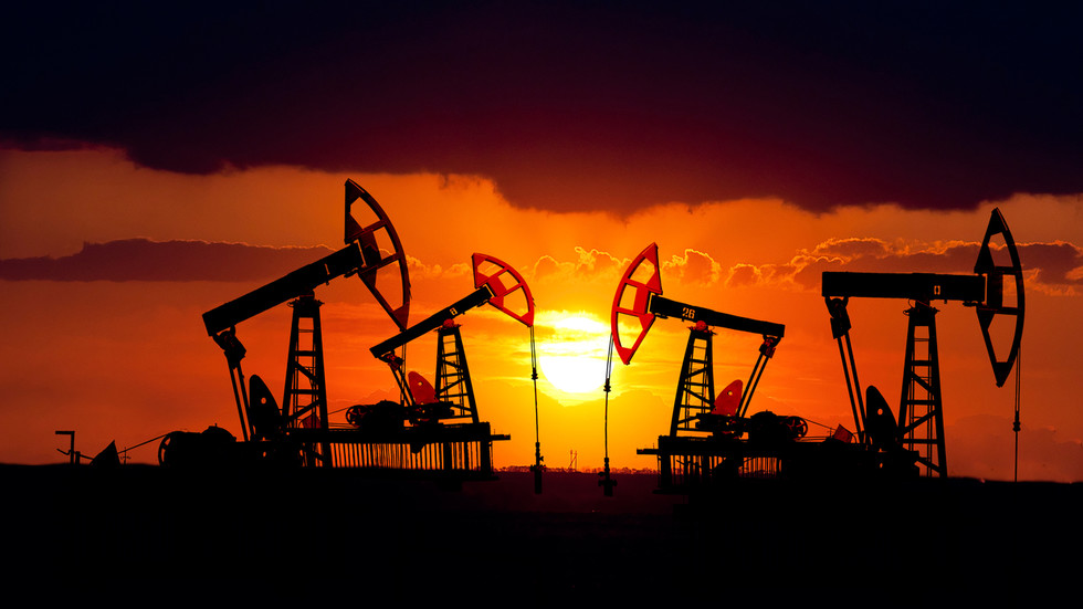 Kazachstan po ukrajinských štrajkoch presmeroval export ropy Kazachstan po ukrajinských štrajkoch presmeroval export ropy