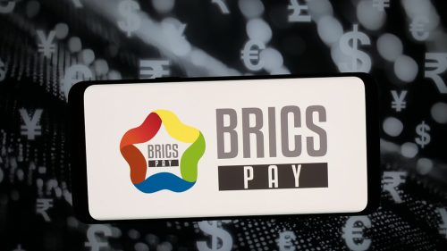 BRICS diskutuje o prepojení platobných systémov a digitálnych mien
