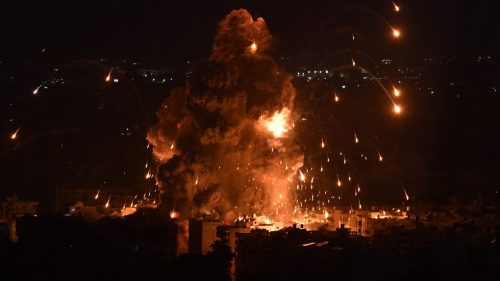 Izrael úmyselne zapálil južný Libanon, tvrdia hasiči