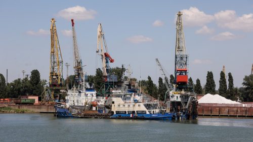 Rusko zaútočilo na ukrajinský železničný uzol v prístave na Dunaji – ministerstvo obrany