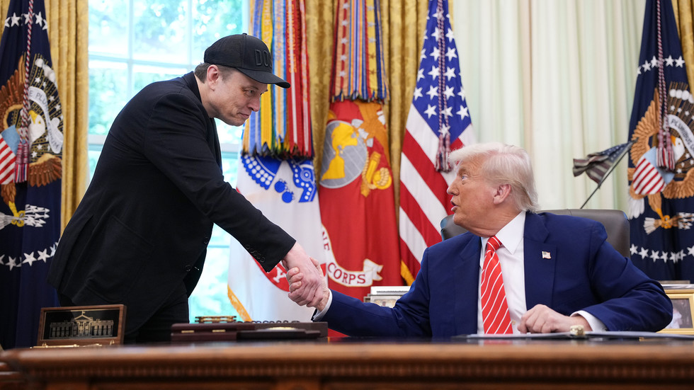 Muskova investícia 100 miliónov dolárov pomáha zmierniť rozkol s Trumpom – WSJ Muskova investícia 100 miliónov dolárov pomáha zmierniť rozkol s Trumpom – WSJ