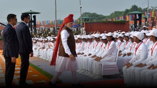 Modi spúšťa bezplatnú koučovaciu kampaň, aby si získal mladých Indov