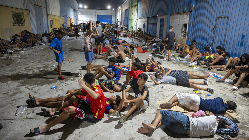 V španielskej enkláve preplnenej migrantmi hlásili najmenej 15 znásilnení, informovali médiá V španielskej enkláve preplnenej migrantmi hlásili najmenej 15 znásilnení, informovali médiá