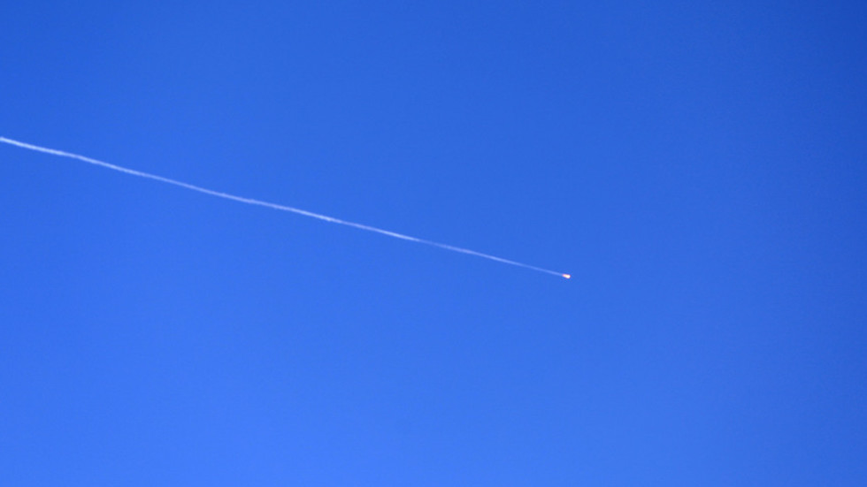 Spojené arabské emiráty tvrdia, že Irán na ne vypálil dve balistické rakety