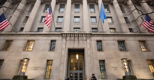 USA obvinili 17 Iráncov z globálnej kybernetickej kampane