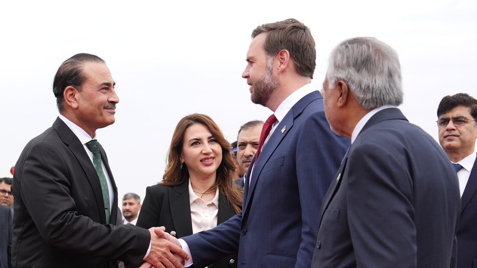 Pakistan si predvolal amerického diplomata po komentároch Trumpovho vyslanca Pakistan si predvolal amerického diplomata po komentároch Trumpovho vyslanca