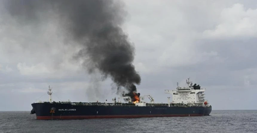 Rakety Hútíov zasiahli saudskoarabský tanker a vojenské pozície Rakety Hútíov zasiahli saudskoarabský tanker a vojenské pozície
