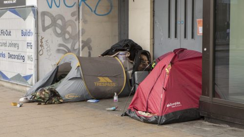 Edinburgh dáva migrantom prednosť pri výbere sociálneho bývania – Telegraph