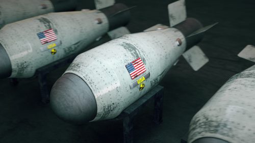 USA by mohli uprostred patovej situácie zasiahnuť Irán jadrovými zbraňami, tvrdí bývalý poradca pre boj proti terorizmu