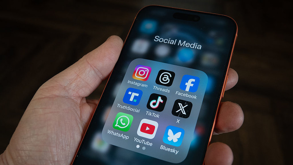 Meta a TikTok nedokázali zastaviť tisíce súdnych sporov týkajúcich sa závislosti na sociálnych sieťach Meta a TikTok nedokázali zastaviť tisíce súdnych sporov týkajúcich sa závislosti na sociálnych sieťach
