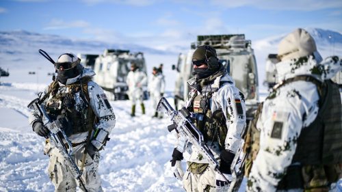 NATO vytvára nový arktický front proti Rusku - Lavrov