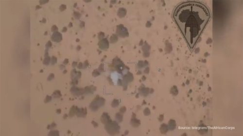Desiatky militantov zabité v boji o armádnu základňu v Mali