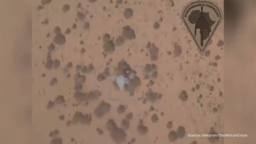 Desiatky militantov zabité v boji o armádnu základňu v Mali Desiatky militantov zabité v boji o armádnu základňu v Mali