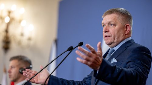 Fico zosmiešňuje požiadavky Kyjeva na viac peňazí - Slovensko