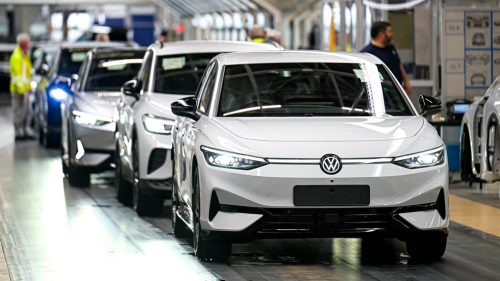 Najväčší európsky výrobca automobilov zruší v rámci historickej rekonštrukcie 100 000 pracovných miest