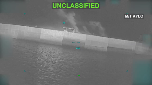 Iránsky ropný tanker sa potopil po útoku USA