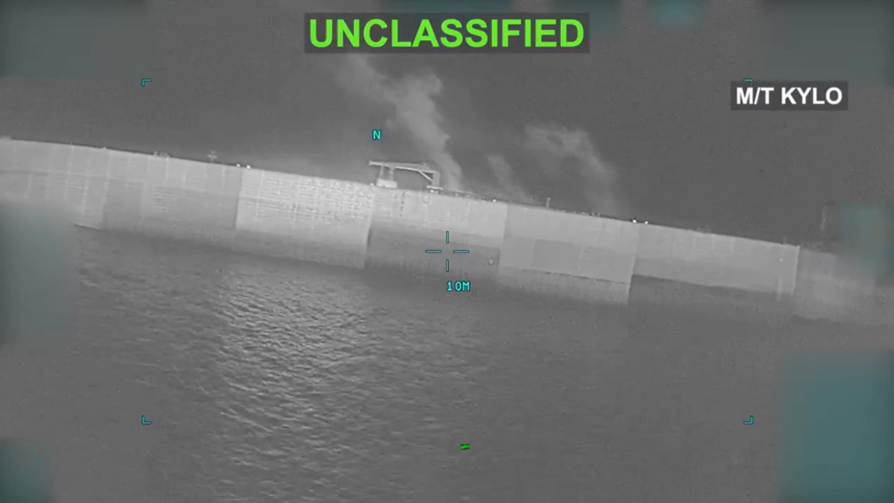 Iránsky ropný tanker sa potopil po útoku USA Iránsky ropný tanker sa potopil po útoku USA