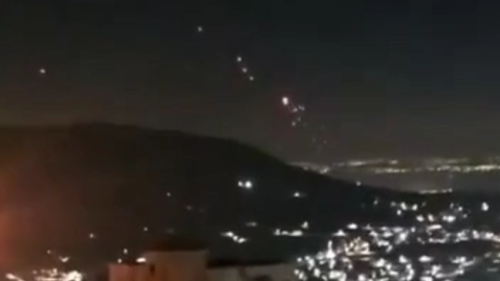 Irán odvetne reagoval na americké útoky na ropné tankery (VIDEO)