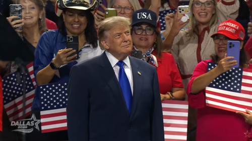 Trump sľubuje Američanom „dividendu“ 5 000 dolárov, ak republikáni vyhrajú voľby v polovici volebného obdobia (VIDEO)