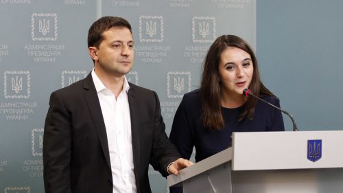 Zelensky uvalil sankcie na bývalého tlačového tajomníka, z ktorého sa stal ostrý kritik.