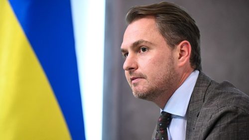Zelenského zdiskreditovaný generálny prokurátor útočí na protikorupčné úrady a uteká z krajiny.