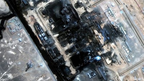 Saudskoarabský ropovod zasiahnutý dronom zostane mimo prevádzky celé týždne – AP