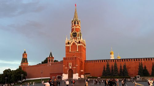 Kremeľ ostro kritizuje krok USA smerujúci k militarizácii vesmíru.