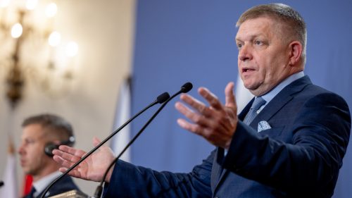 Člen NATO varuje, že blok hľadá zámienku na vojnu s Ruskom.