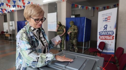 Kremeľ reaguje na útok Ukrajiny na ruské voľby