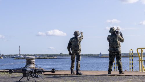 Pobaltské štáty sa podľa médií pokúšajú tajne čerpať z obranného rozpočtu EÚ.