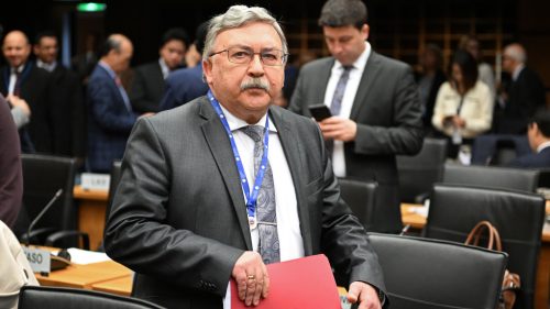 Moskva reaguje na výsledok švajčiarskeho referenda o neutralite.