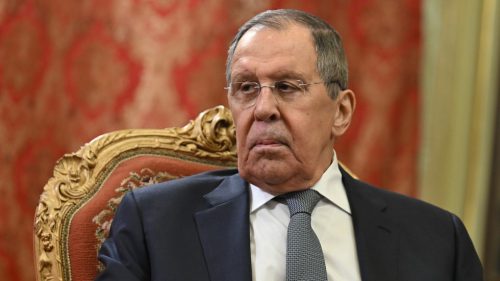Lavrov rozmetal naratív BBC o „hybridnej vojne“ (VIDEO)