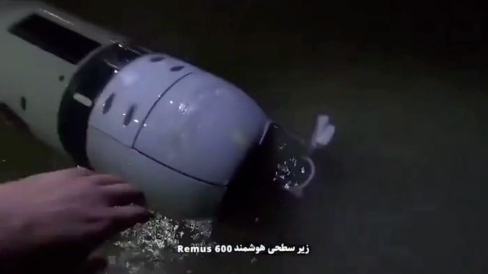 Irán zajal ďalší americký podvodný dron v oblasti Hormuzského prielivu (VIDEO)