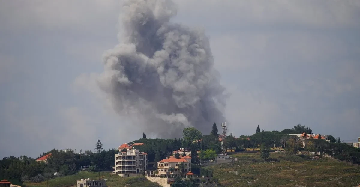 Izraelské delostrelectvo a nálety zasiahli južný Libanon.