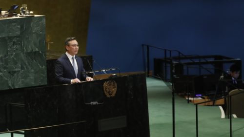 Irán má „legitímne právo“ na civilný jadrový program – Čína