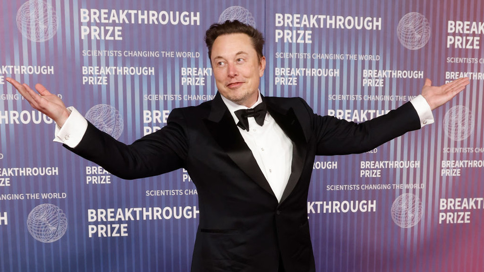 Americký súd pozastavil zákaz snímok nahoty vytvorených AI, ktorý napadol Musk.