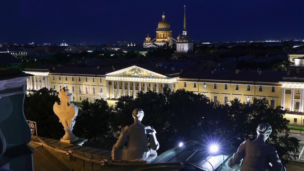 Štát NATO sa pripravuje na úder na Petrohrad – FT