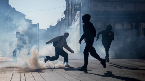 Podpora študentských protestov je v rozpore s „hodnotami EÚ“ – tvrdí skupina europoslancov