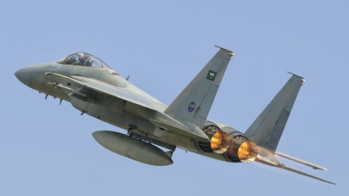 „Moslimské NATO“ aktivuje vyslanie síl v reakcii na útoky Húsíovcov na Saudskú Arábiu.